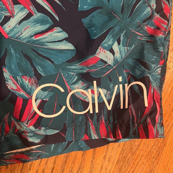 Calvin Klein swim trunks - Picture 2 of 11